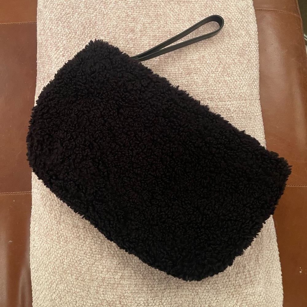 BR Black Sherpa Clutch